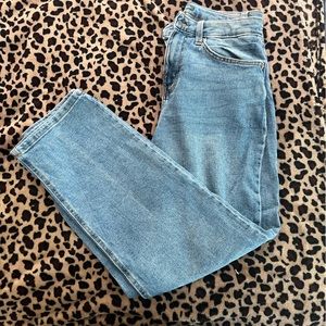 Wild Fable size 4 High Rise Mom Jean